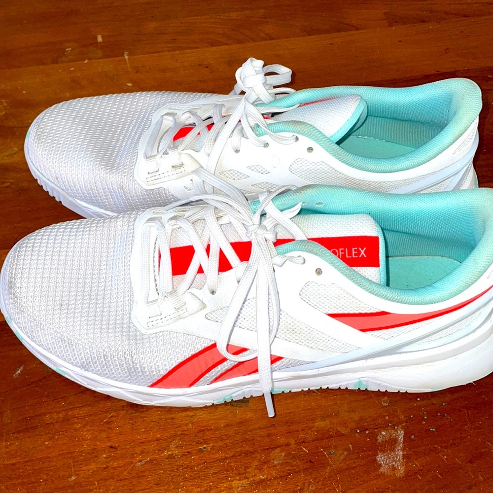 Reebok Nanoflex Size 9